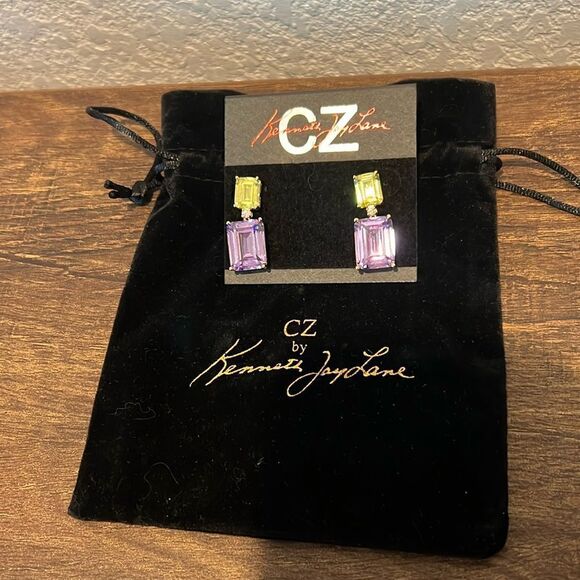 New KENNETH JAY LANE 20 CT Gold Plated Double Emerald Cut Cubic Zirconia… - Picture 4 of 11